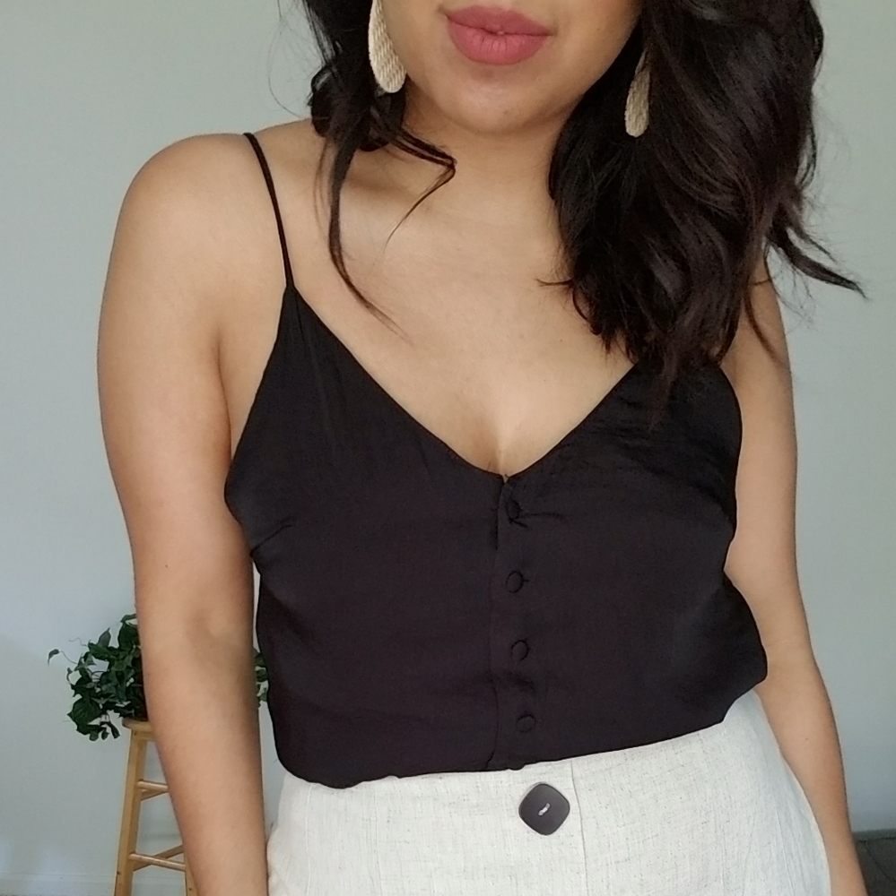 𝘽𝙊𝙂𝙊| FOREST DREAMS BLACK SILKY CAMI TOP - Picture 5 of 9